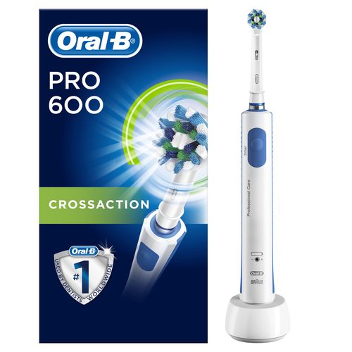 Oral-B PRO 600 CROSS ACTION zubní kartáček